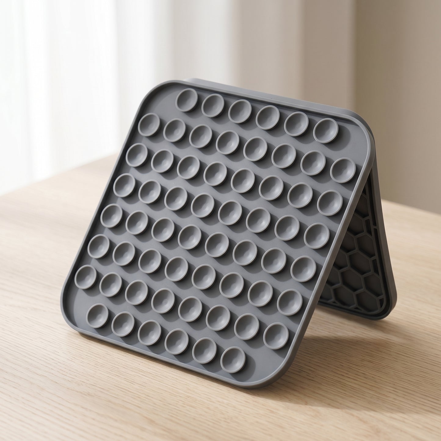 GEAROAM Silicone Lick Mat – Slow Feeding & Calm for Cats & Dogs